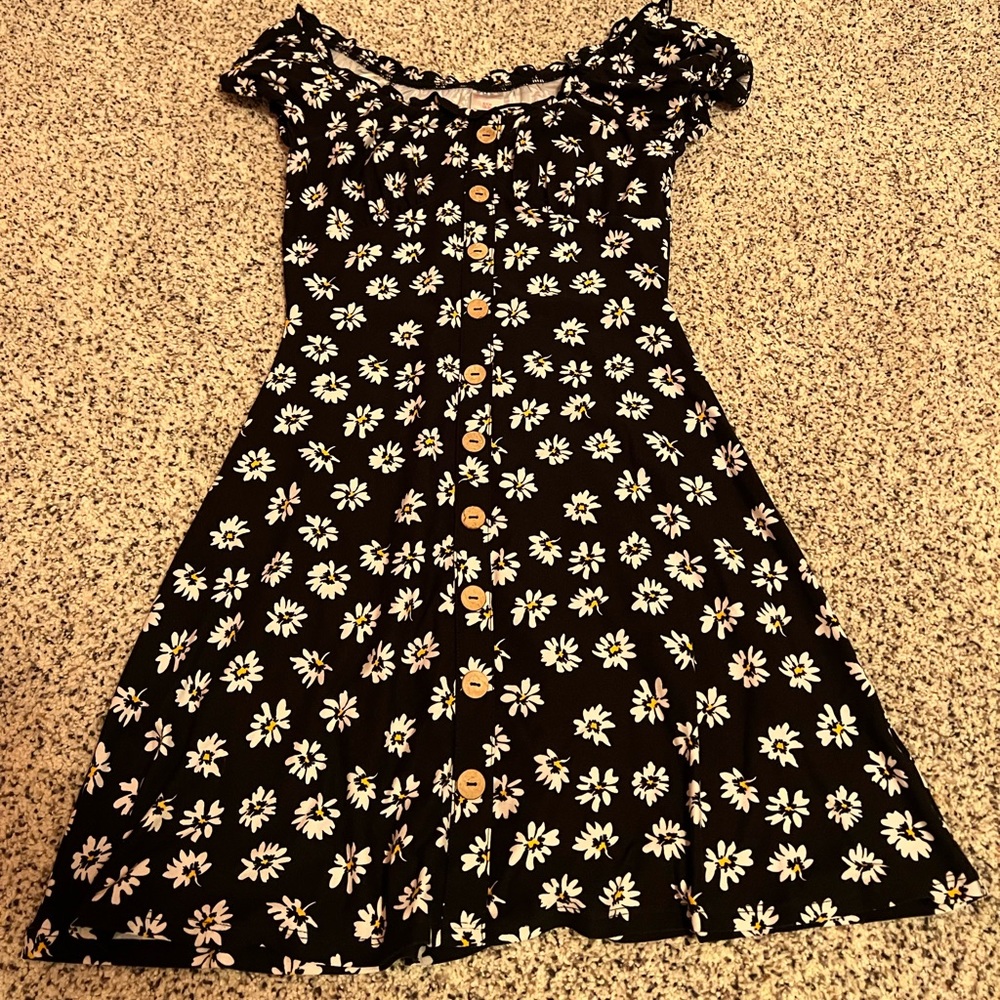 Black daisy dress